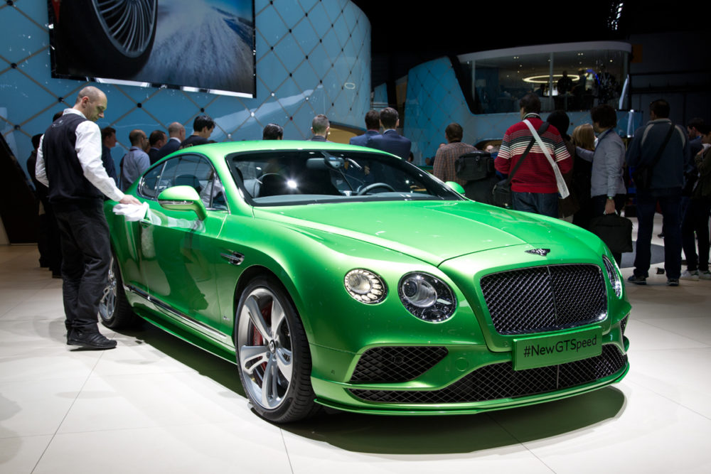 Ferraris, McLarens, Bentleys Still Thrive In Geneva Motor Show 2015
